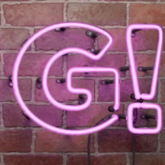 Meet your Posher, Sabrina - Picture 1 of 1